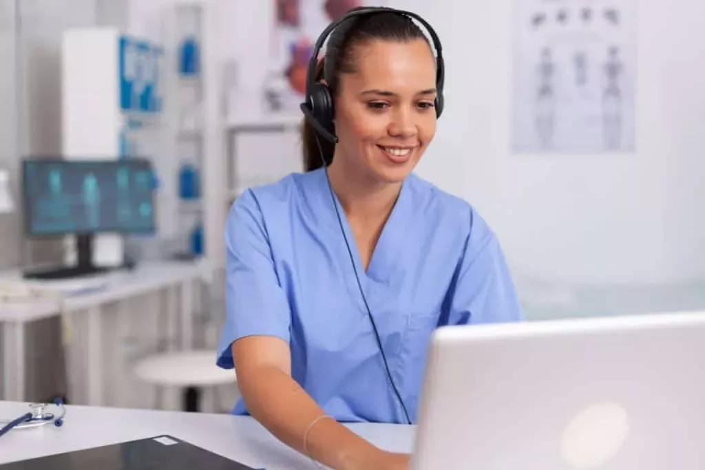 🩺 Chatbots, Inteligência Artificial e WhatsApp: Como Modernizar o Atendimento da Sua Clínica com Segurança e Eficiência
