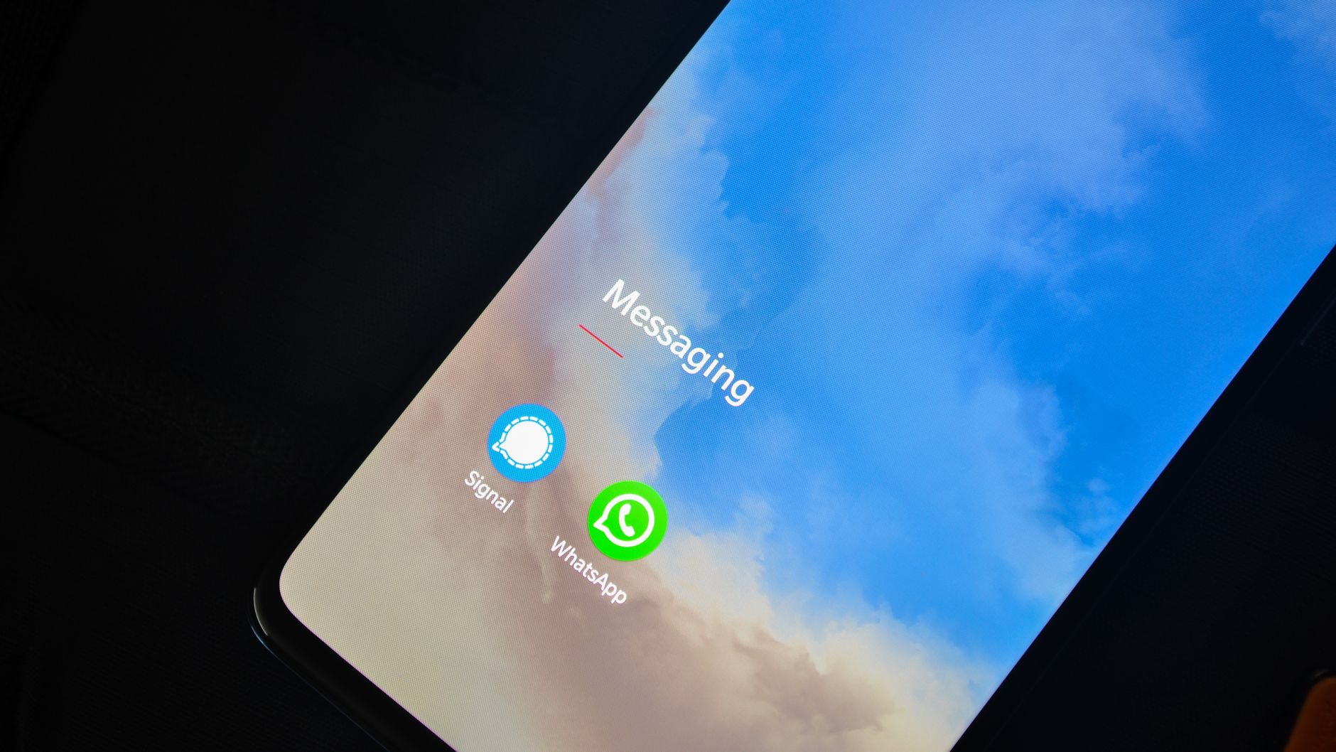 chatgpt whatsapp conexao zappy em ChatGPT no WhatsApp e Instagram: Como Configurar com o Zappy Aplicativo de WhatsApp aberto no celular representando a conexão com o ChatGPT via Zappy