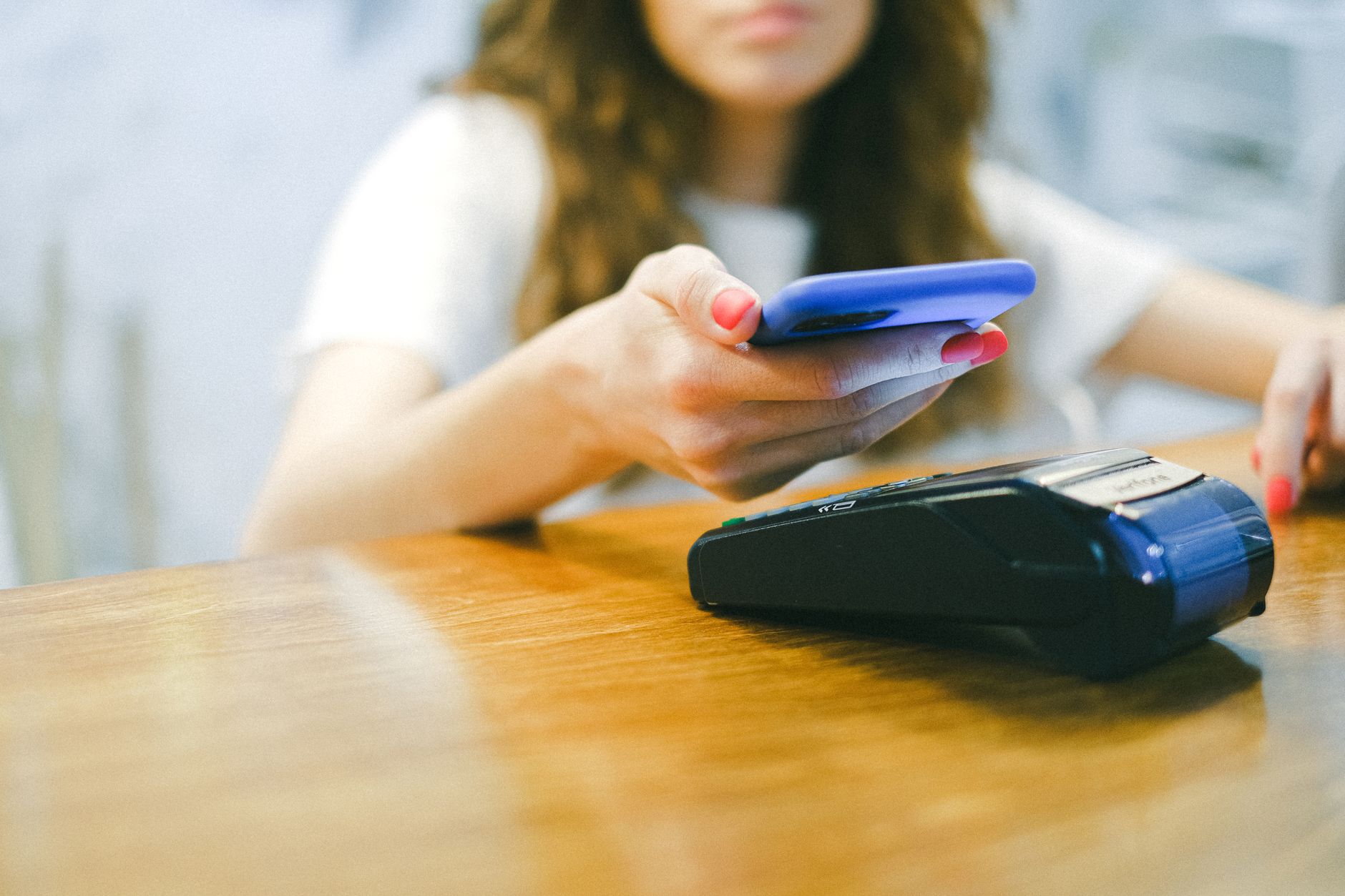 cliente pagamento pelo whatsapp celular em Pagamento pelo WhatsApp: Como Funciona e Como Usar para Vender Cliente realizando pagamento pelo WhatsApp de forma aproximada com o celular